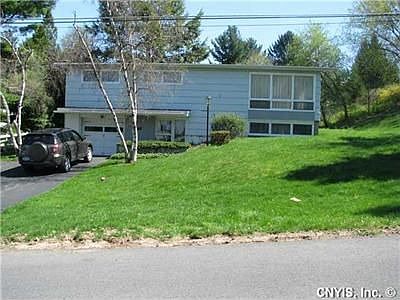 1st image of 119 Calumet Dr