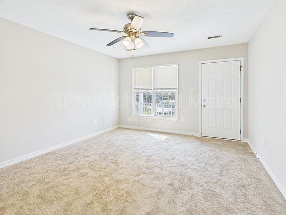 3rd image of 1010 New York Ave