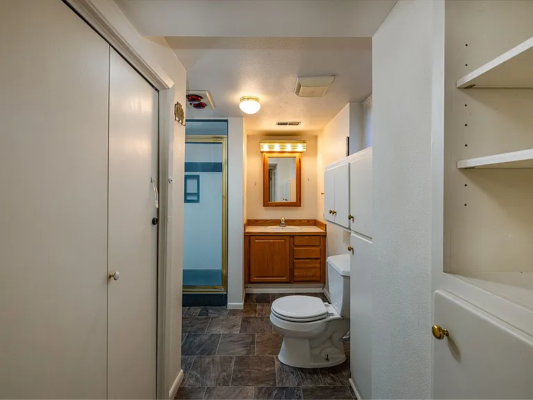 2208 Pine St — Photo 21