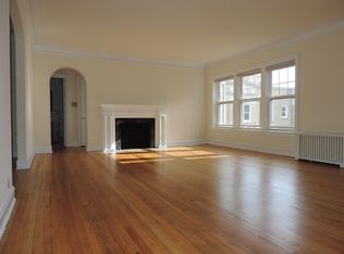 531 Hinman Ave APT A1, Evanston, IL 60202