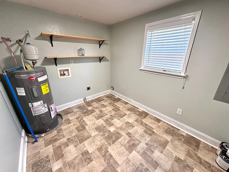 7 Juniper St NE — Photo 11