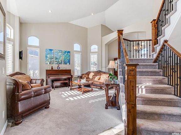 2nd image of 11684 S Poplar Creek Ct