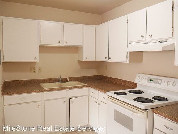 5th image of 1716 Hampton S #11389325