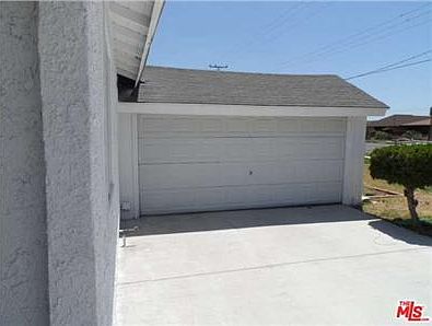 3rd image of 1559 W 124th St