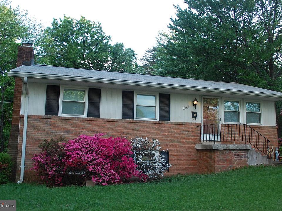2nd image of 1045 S Ironwood Rd