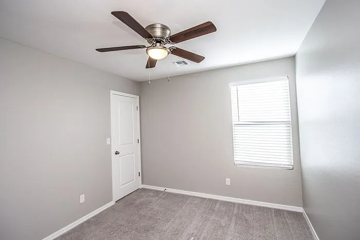 2377 E Alonso Dr — Photo 27
