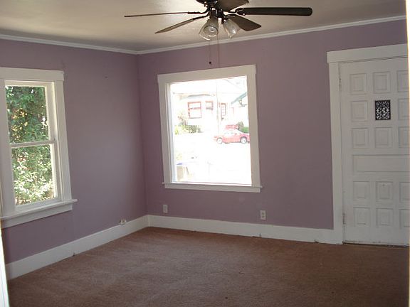 2nd image of 131 N 10th St