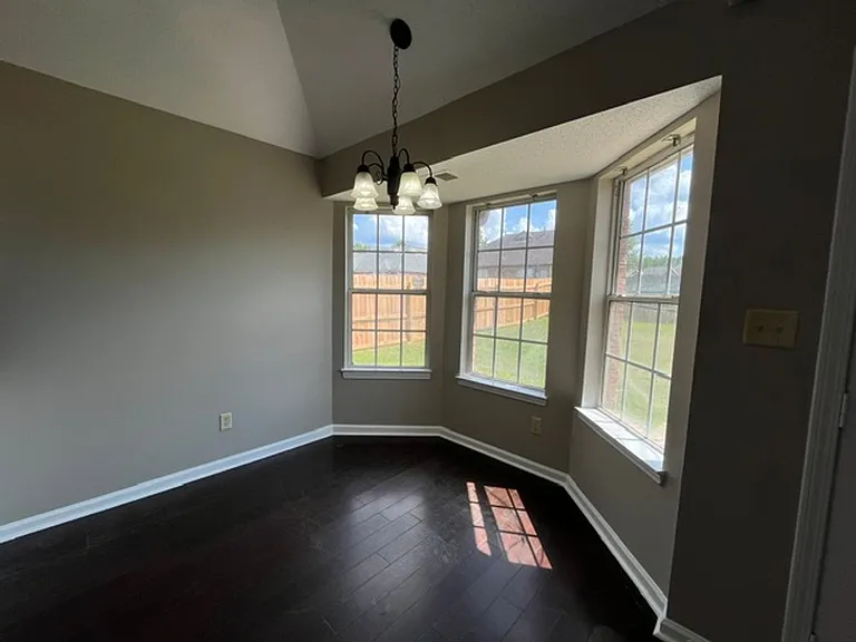 4305 Carroll Dr — Photo 3