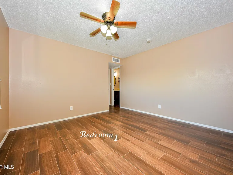 10348 Darin Rd — Photo 36