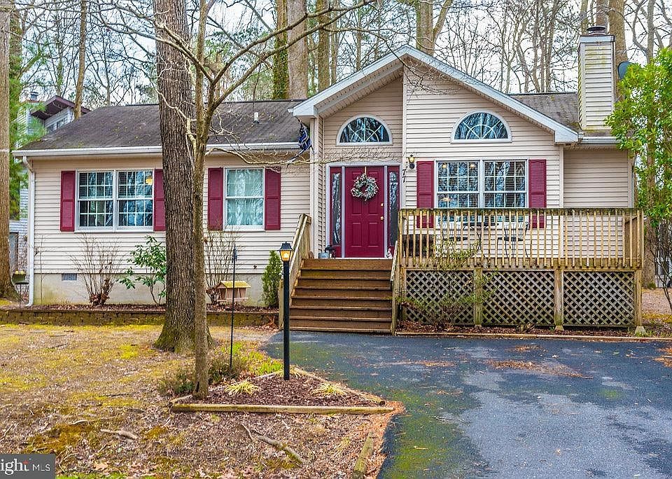 1st image of 77 White Horse Dr