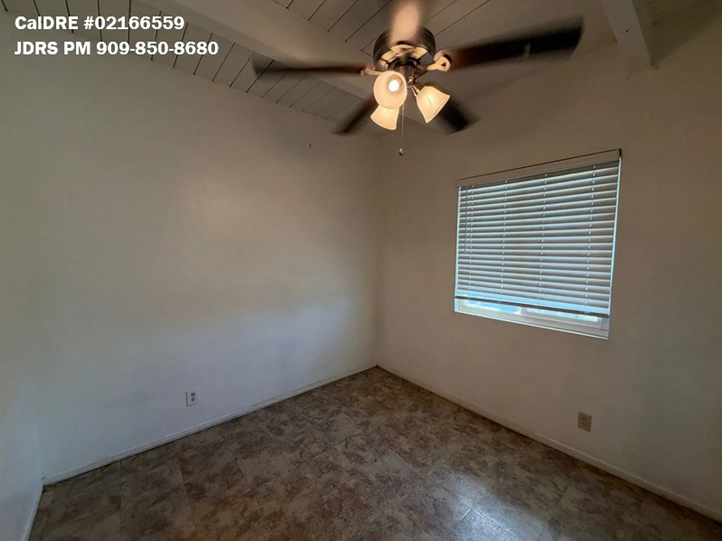 La Verne 2 Bedroom Apartment — Photo 4