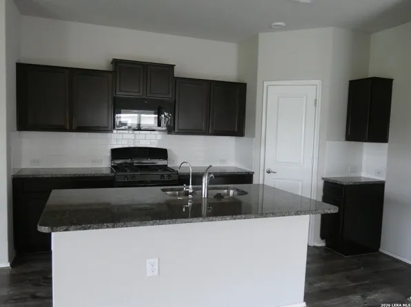 935 Watson Way, San Antonio, TX 78221