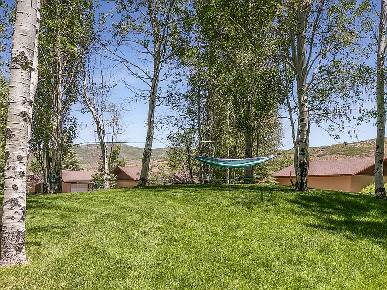 1600 Pinebrook Blvd #E1 — Photo 29