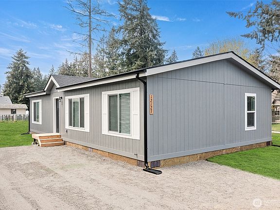 2nd image of 12127 Collins Street SE