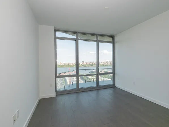 320 Adolphus Avenue image 22 of 162