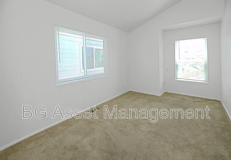 810 3rd St — Photo 14