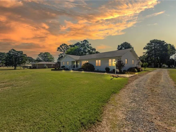 1028 Timberneck Rd, Deltaville, VA 23043