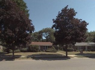 3237 Central St, Evanston, IL 60201