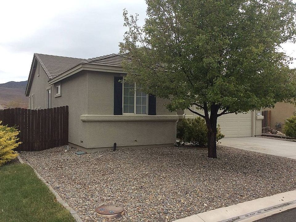 Low maintenance front yard