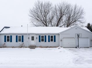 1134 4th St, Jesup, IA 50648