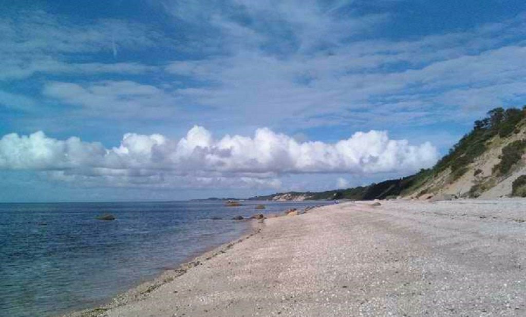  Full Service Town Beach On The Sound For Local Residents