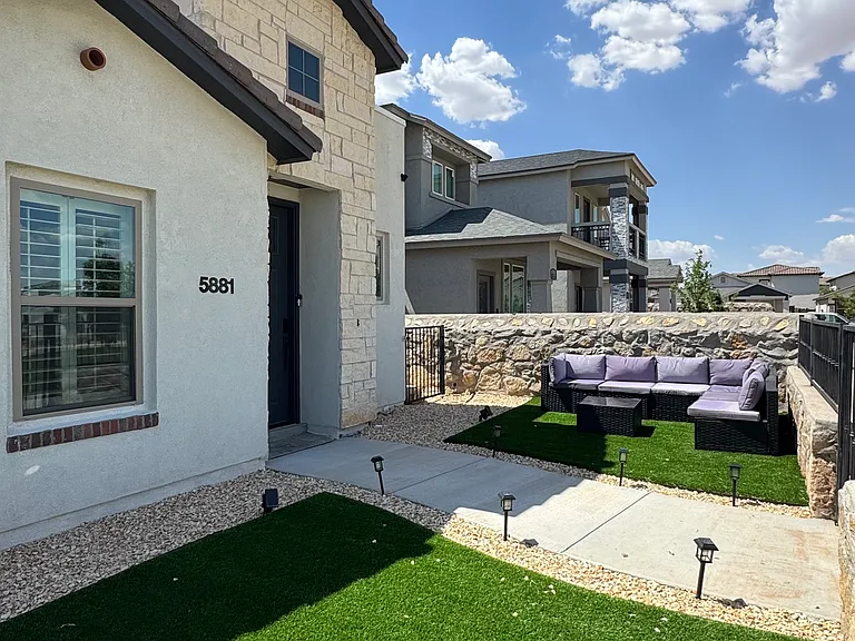 5881 Dalhart Dr — Photo 2