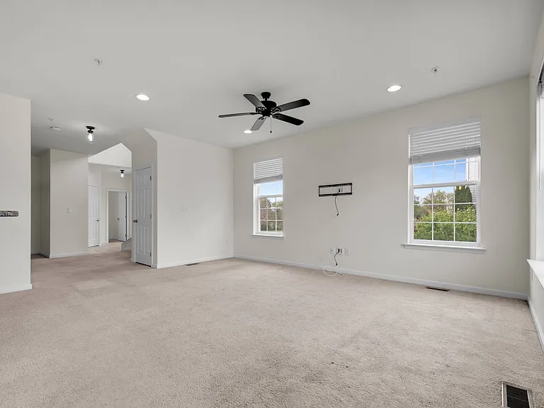245 Snapdragon Way — Photo 38