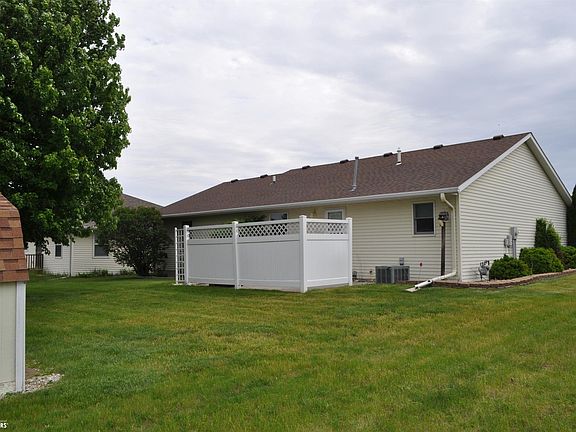 2nd image of 1609 Edgewood Dr
