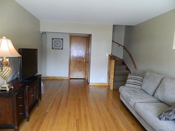 3rd image of 3455 N Panama Ave