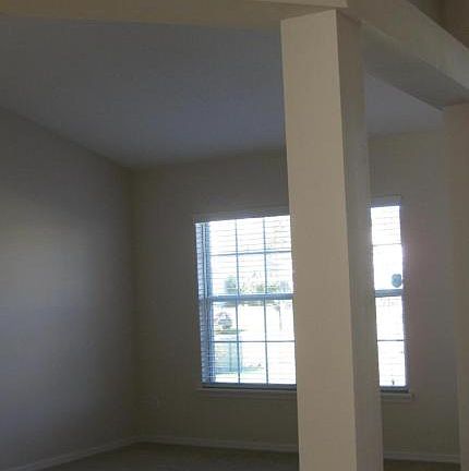 4th image of 3348 Victoria Lakes Dr N