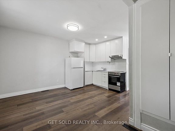4th image of 1091 Dovercourt Rd #1089