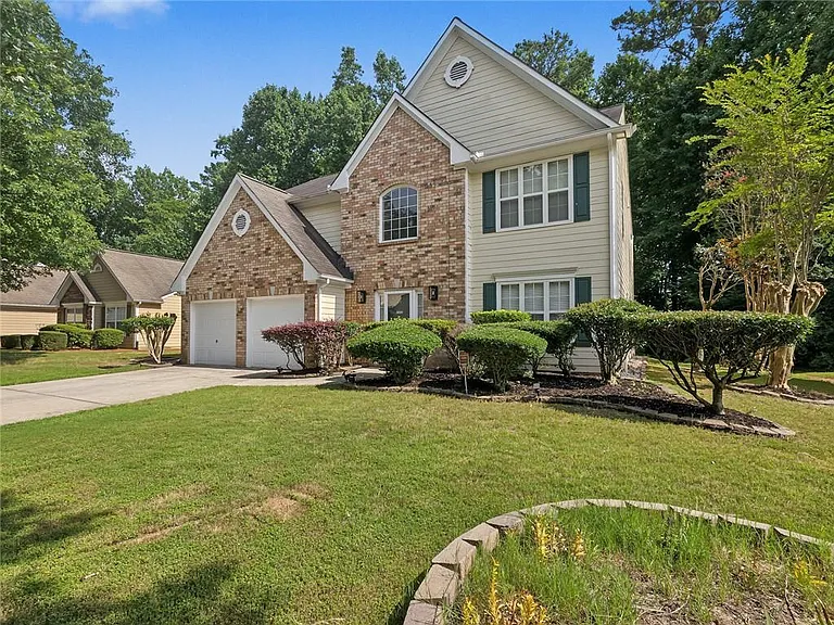 1809 Wellborn Way SW — Photo 3