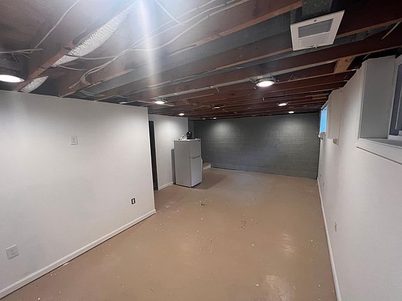 5th image of 536 Millshire Dr