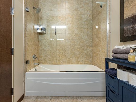 5th image of 201 S 11th St Unit 1440