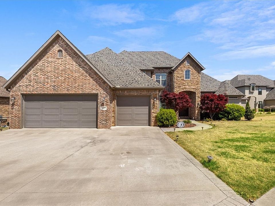 1st image of 6905 W Balmoral Dr