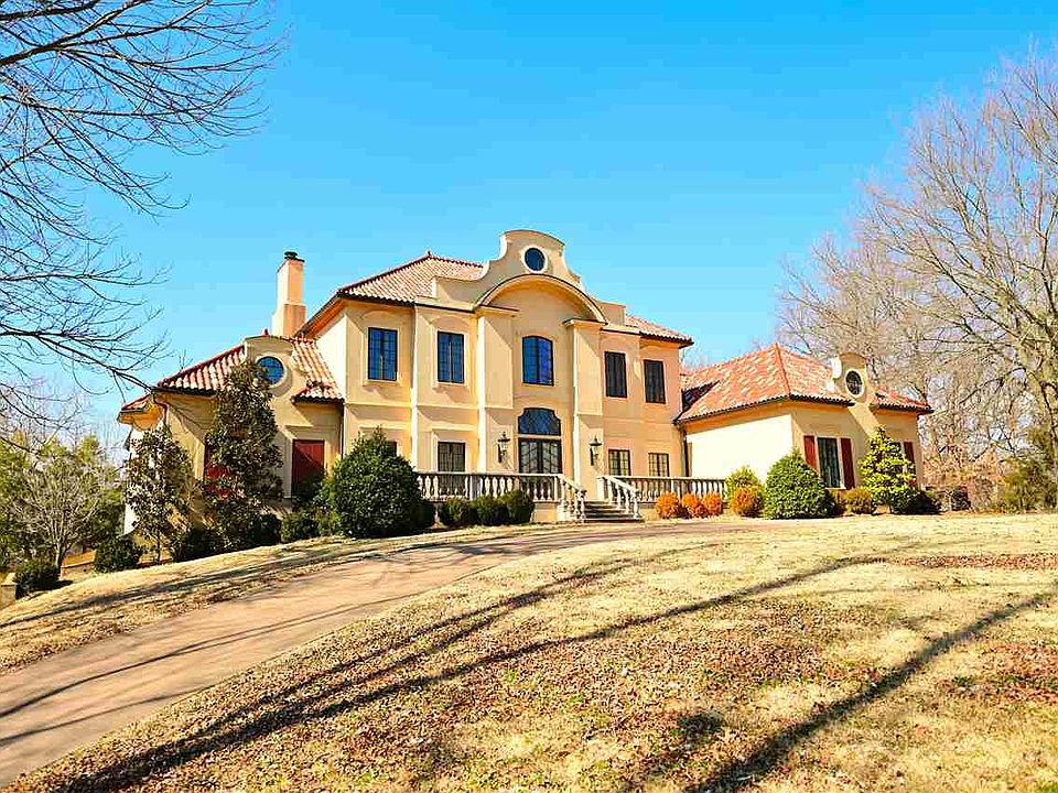 1105 Troy Ave, Dyersburg, TN 38024 Zillow