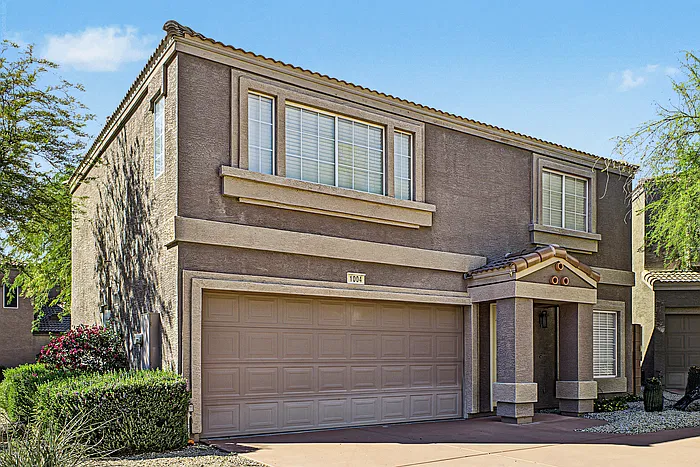 3 bed, 2.5 bath, 1571 sqft, $2,200 — Photo 4