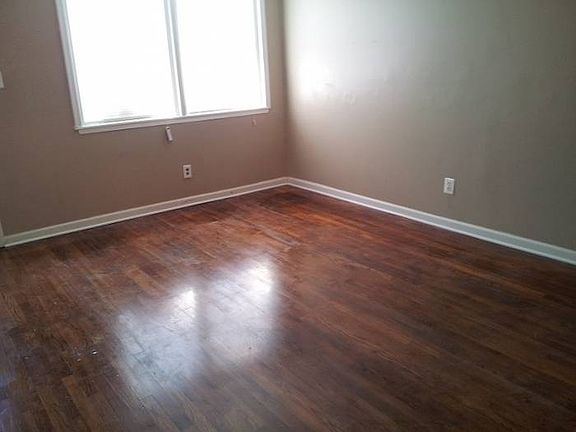 Livingroom Hardwood Floor