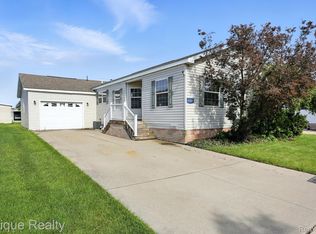 45501 Labelle Dr, Macomb, MI 48044