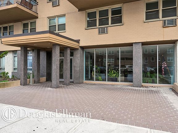 2nd image of 25 Neptune Blvd APT 3N