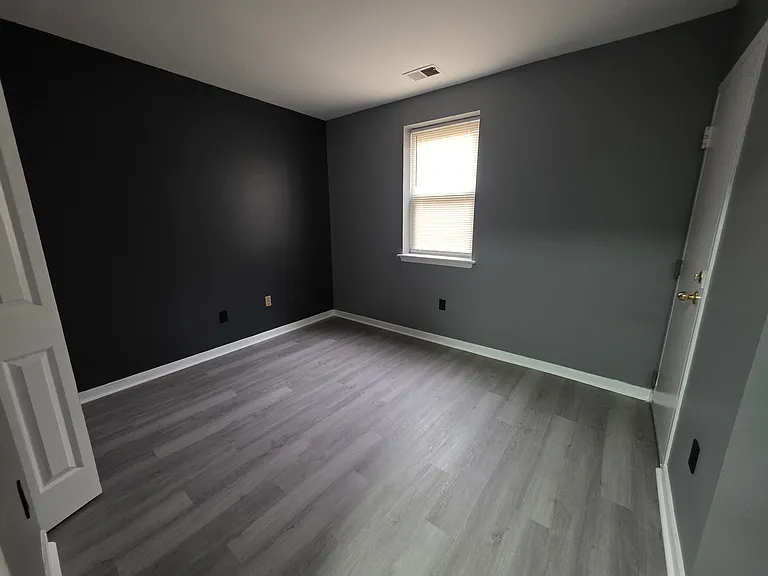 516 Saint Paul Pl #3 — Photo 5