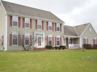 N16W29959 Brookstone Cir, Pewaukee, WI 53072