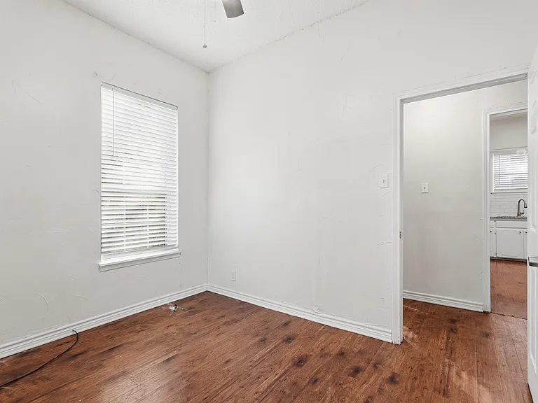 900 W Morgan St — Photo 17