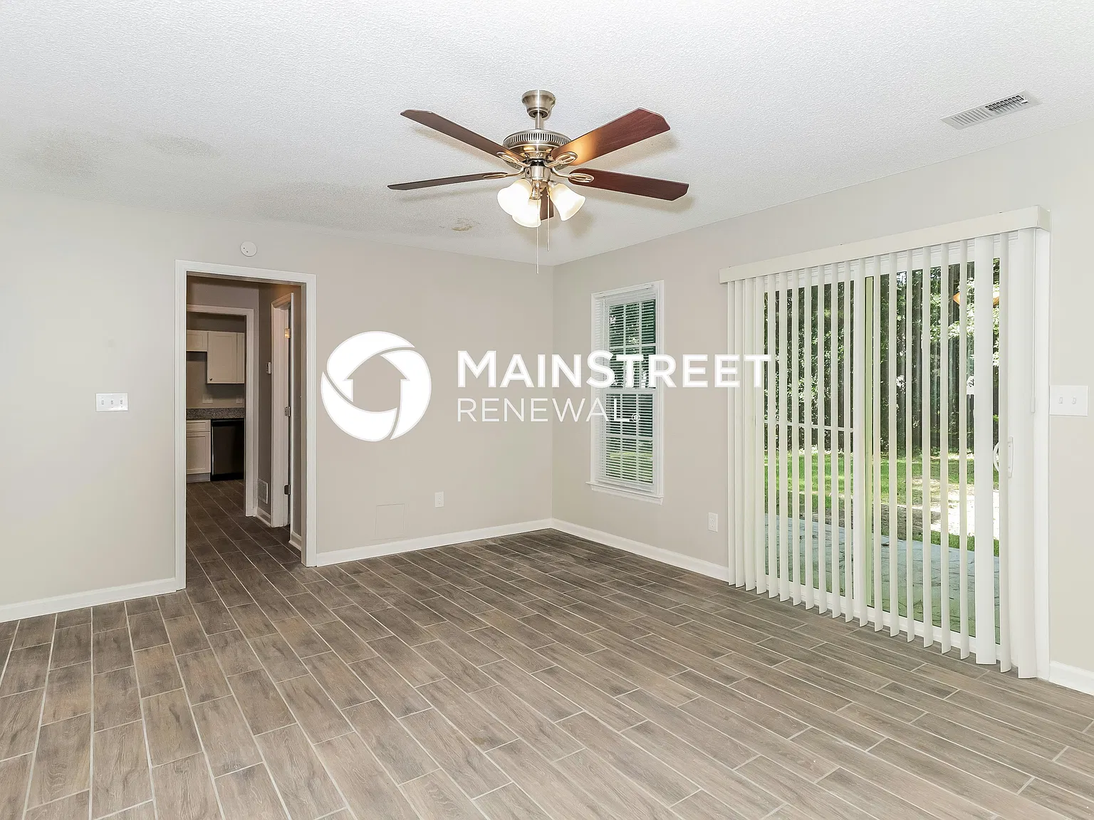 1384 Grindenwald Dr — Photo 3