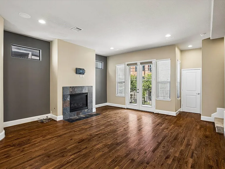 405 Jackson Hill St — Photo 8