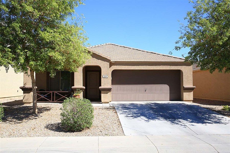 1st image of 2211 S 101st Dr
