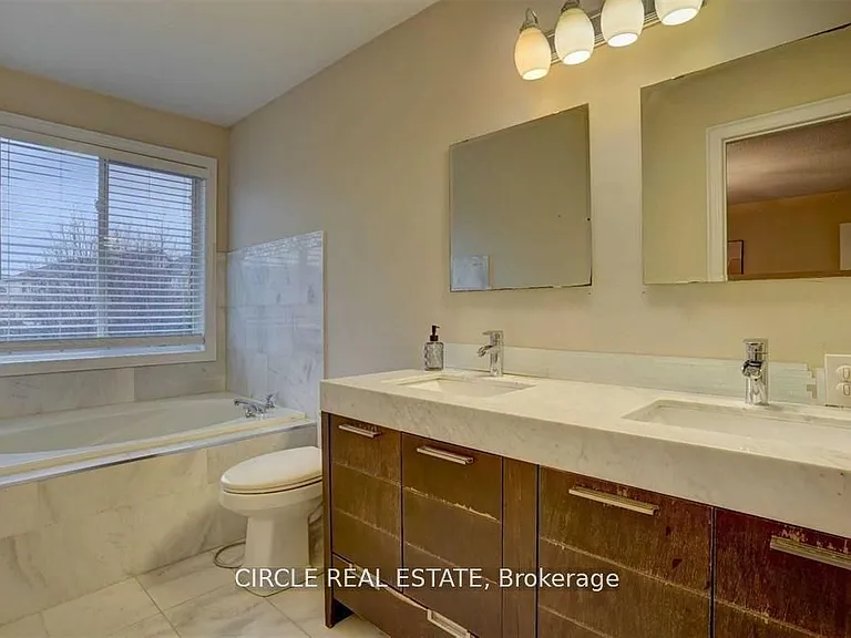 2971 Westoak Trails Blvd #UPPER PORTION — Photo 19