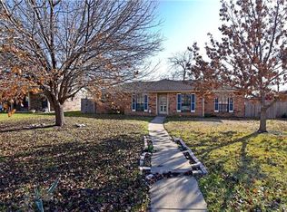 2718 Scottsbluff Dr, Dallas, TX 75228