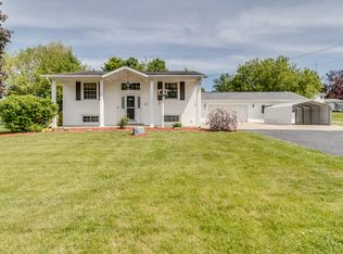 137 Chapel Hill Dr, Battle Creek, MI 49015