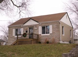 1305 Oak Park Ave, Des Moines, IA 50313